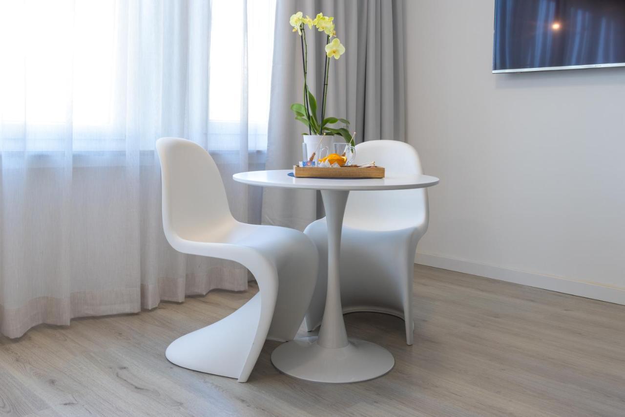 Zzzpace Smart-Hotel Bielefeld Zentrum Dış mekan fotoğraf
