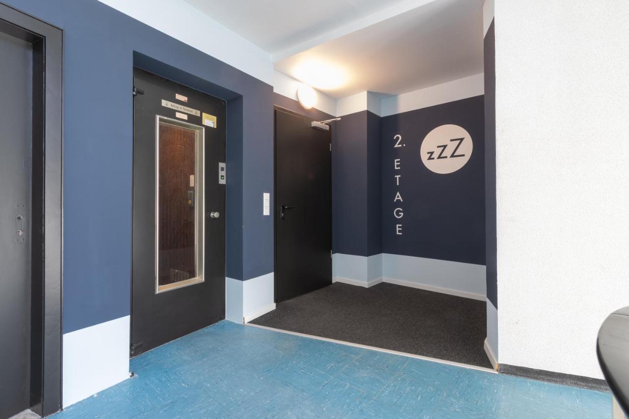 Zzzpace Smart-Hotel Bielefeld Zentrum Dış mekan fotoğraf