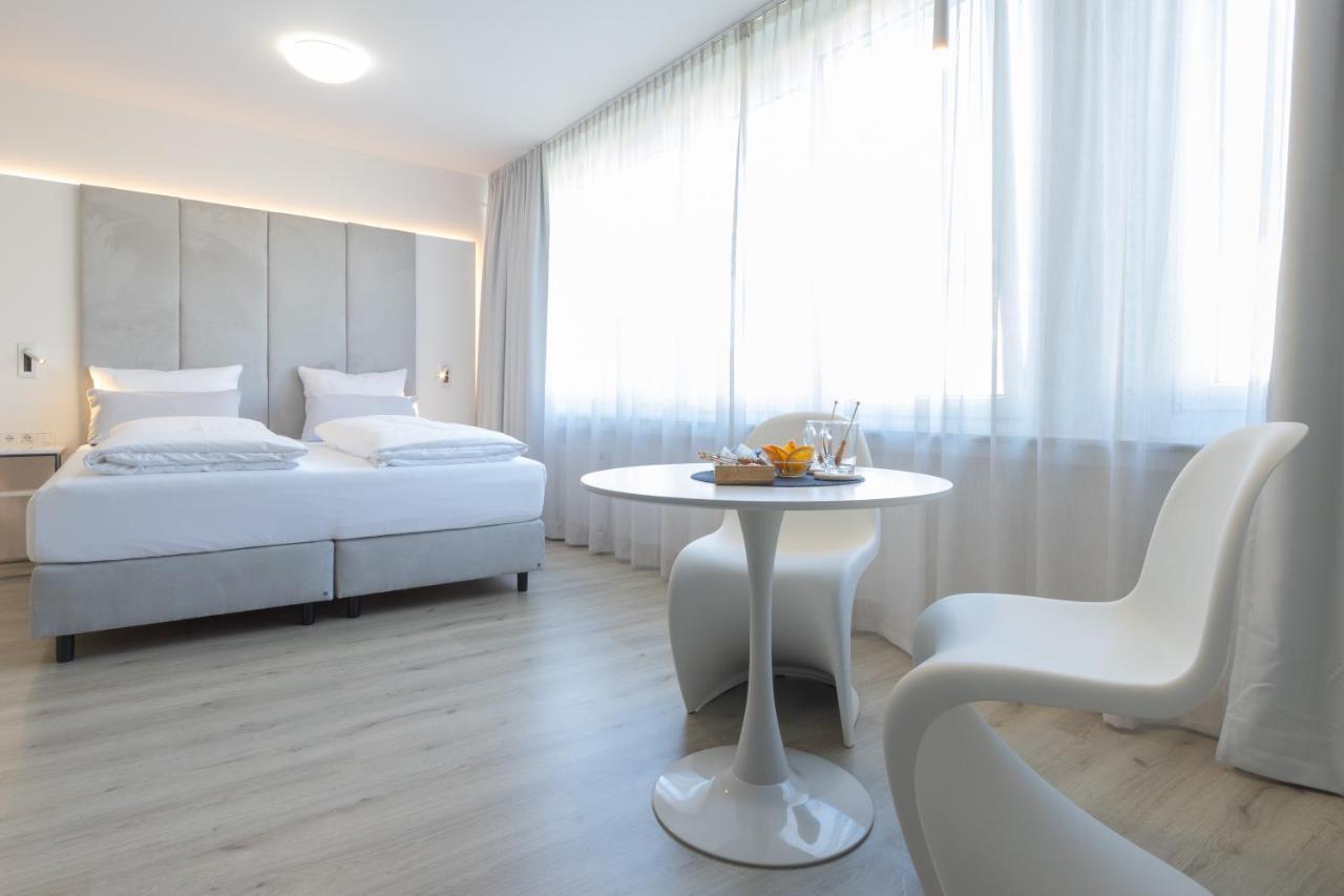 Zzzpace Smart-Hotel Bielefeld Zentrum Dış mekan fotoğraf